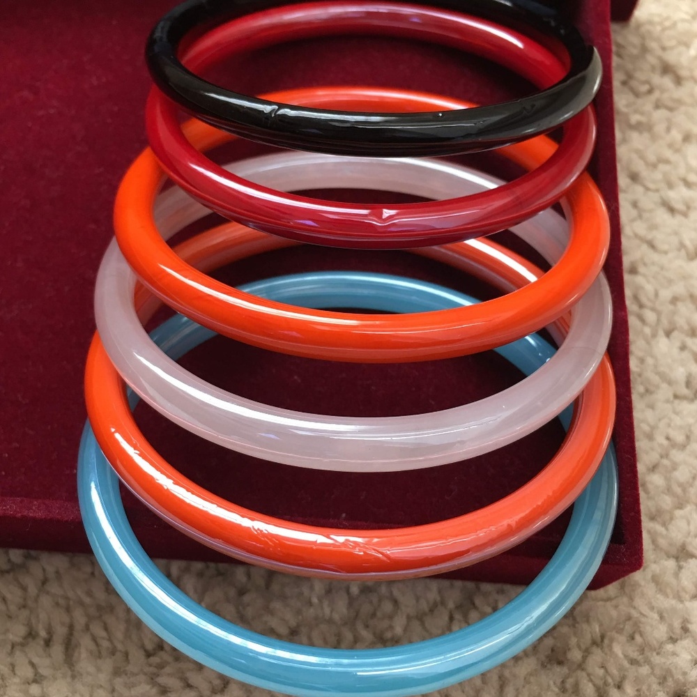 Vintage - Beautiful Glass Bangle Bracelets (s/6)